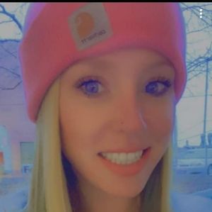 Meet your Posher, Manda